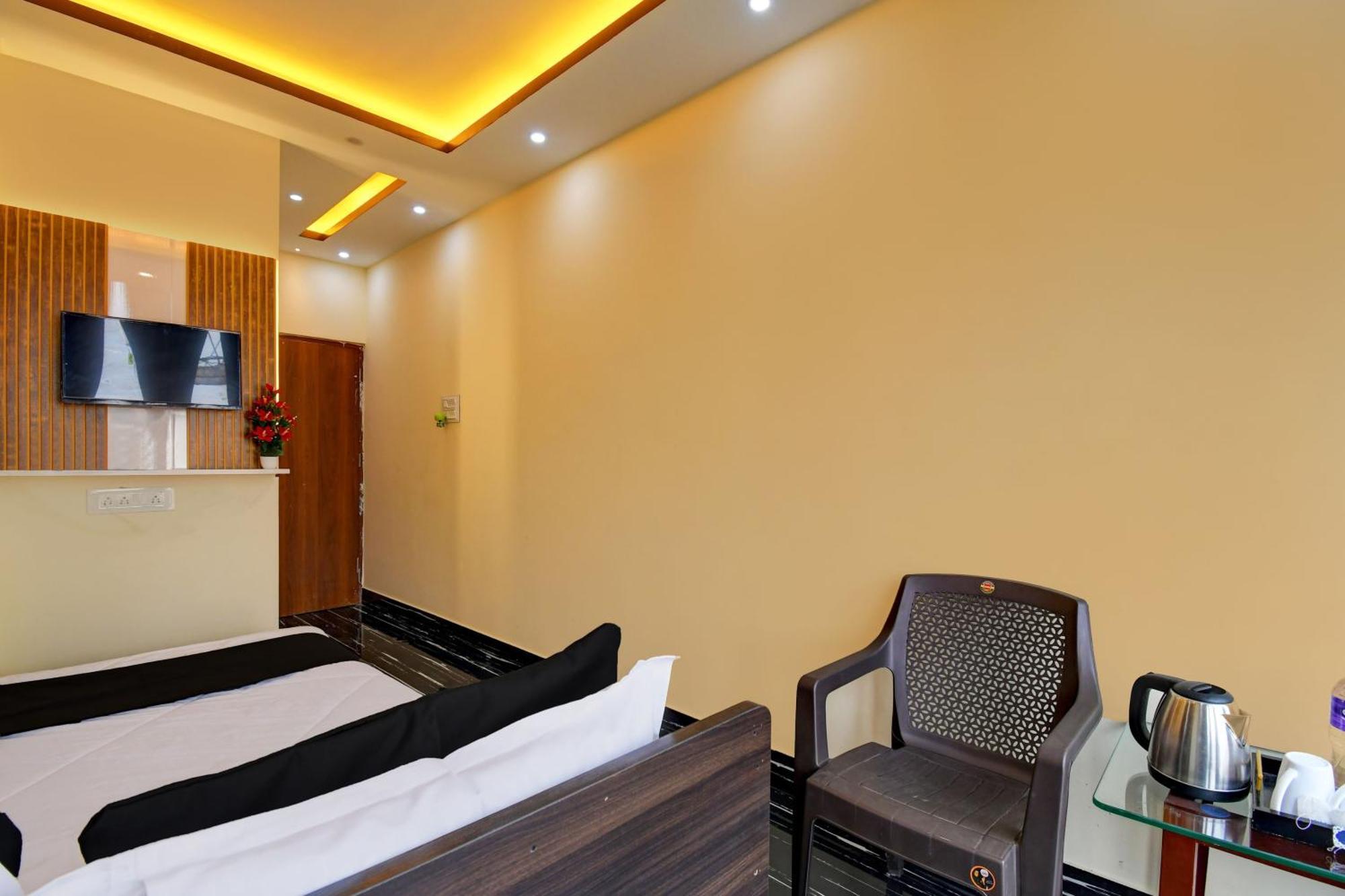 Hotel O Chilli Pepper Hotel And Restaurant โกลกาตา ภายนอก รูปภาพ