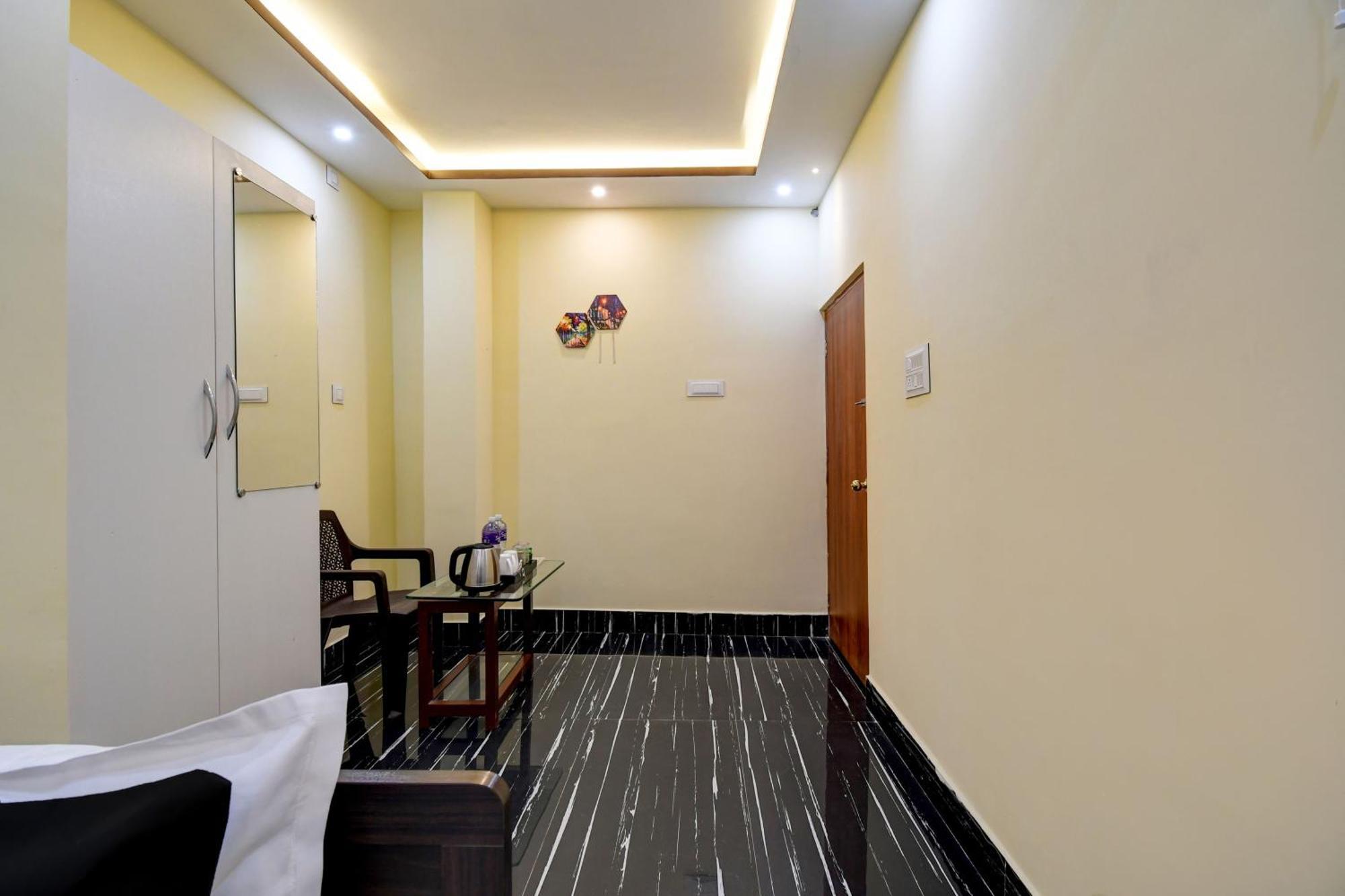 Hotel O Chilli Pepper Hotel And Restaurant โกลกาตา ภายนอก รูปภาพ